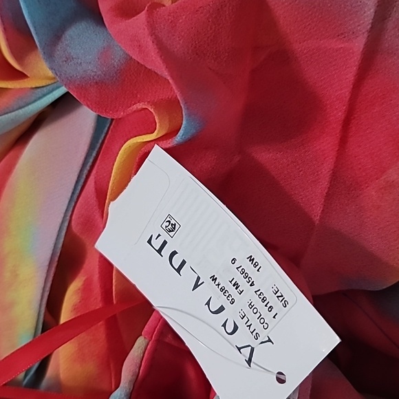 XSCAPE Plus Size Printed V-Neck Ruched-Waist Pleated Gown - Picture 4 of 7